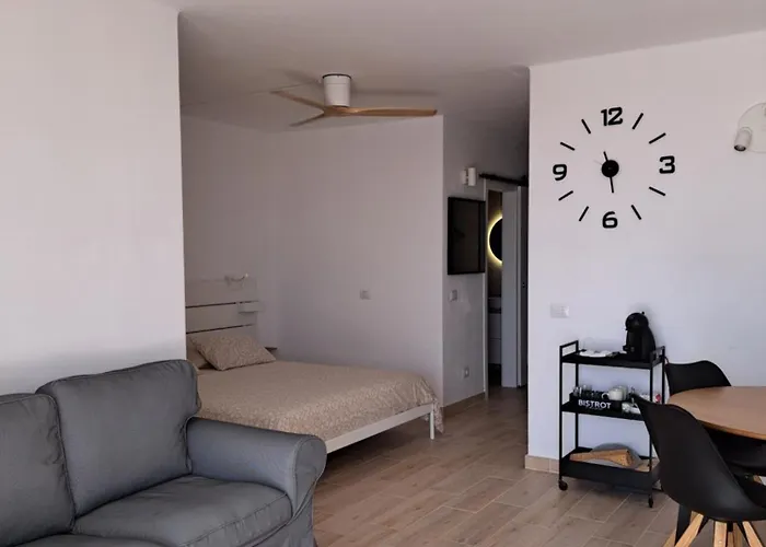 Modern With Pool In Golf Del Sur